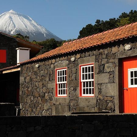 Casas Das Portas Do Mar E Das Portas Do Sol São Roque do Pico Oda fotoğraf